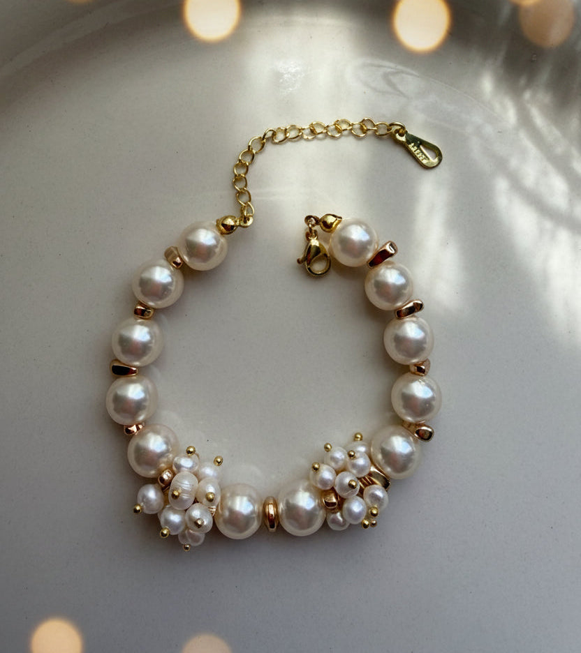 Bracelet Perle Blanche Dorée