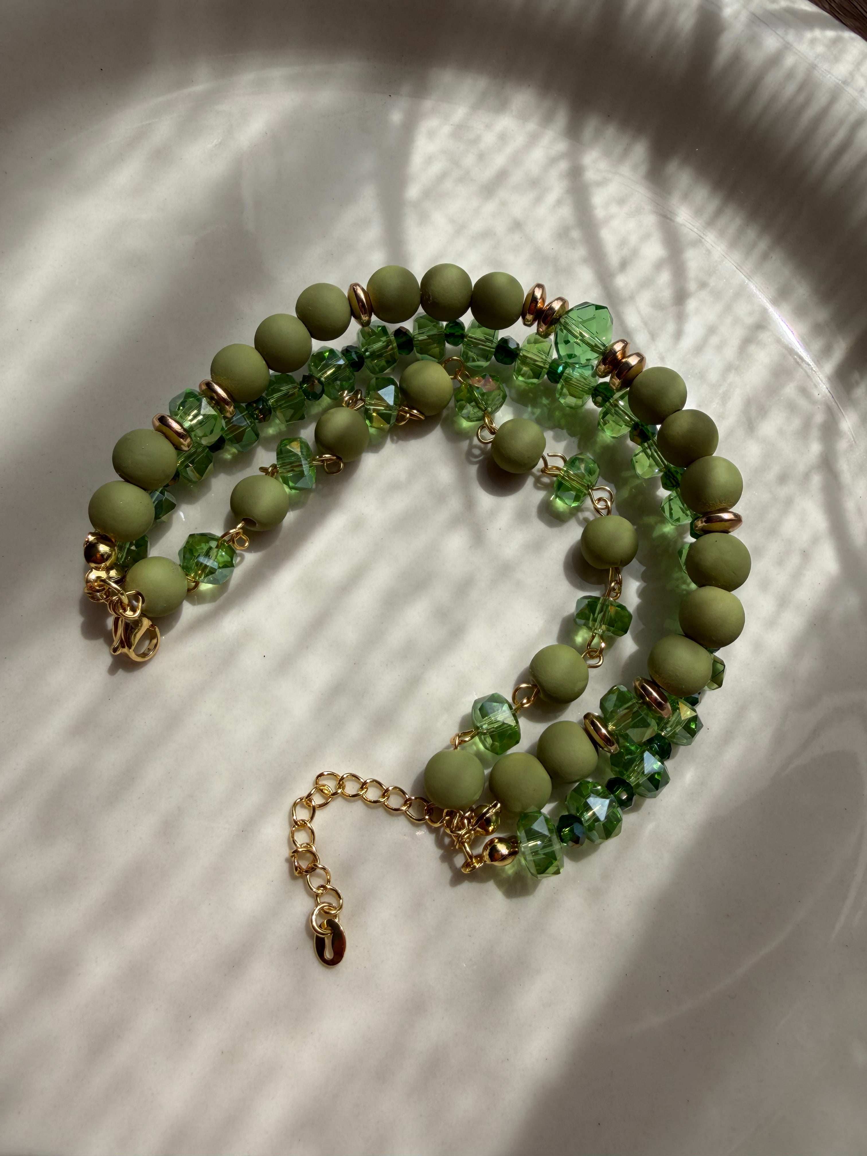 Bracelet Triple Rang Vert Pistache – Élégance Bohème Chic